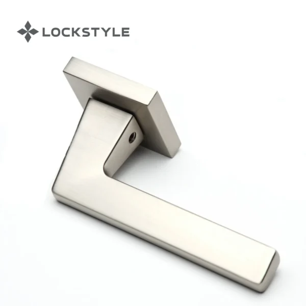 444009947 ruchki dvernye lockstyle