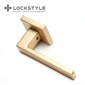 448734737 w640 h640 448734737